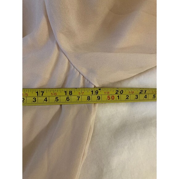 Forever 21 Women’s Romper Peach Long Sleeve Sequins Keyhole Back Small NWT - Picture 16 of 16